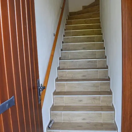 Nad Sklipkem V Satove Homestay Satov